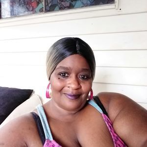 Meet your Posher, Candi